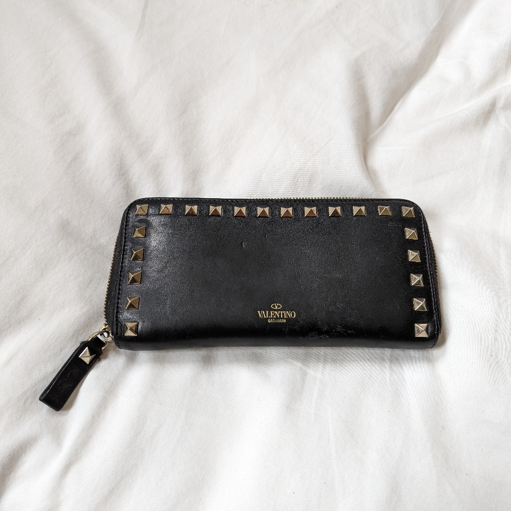Valentino Rockstud leather wallet
